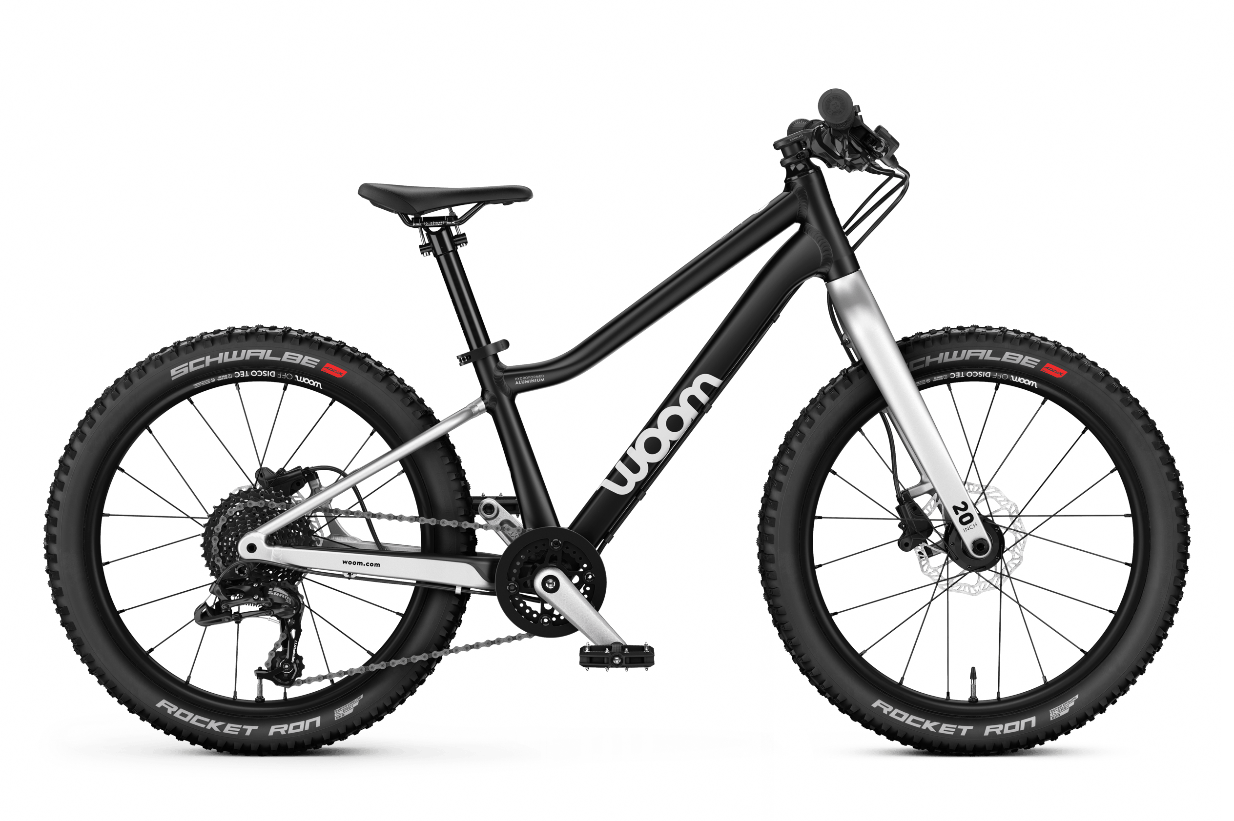 Vue de côté du VTT enfant woom OFF 4 pour les enfants à partir de six ans.