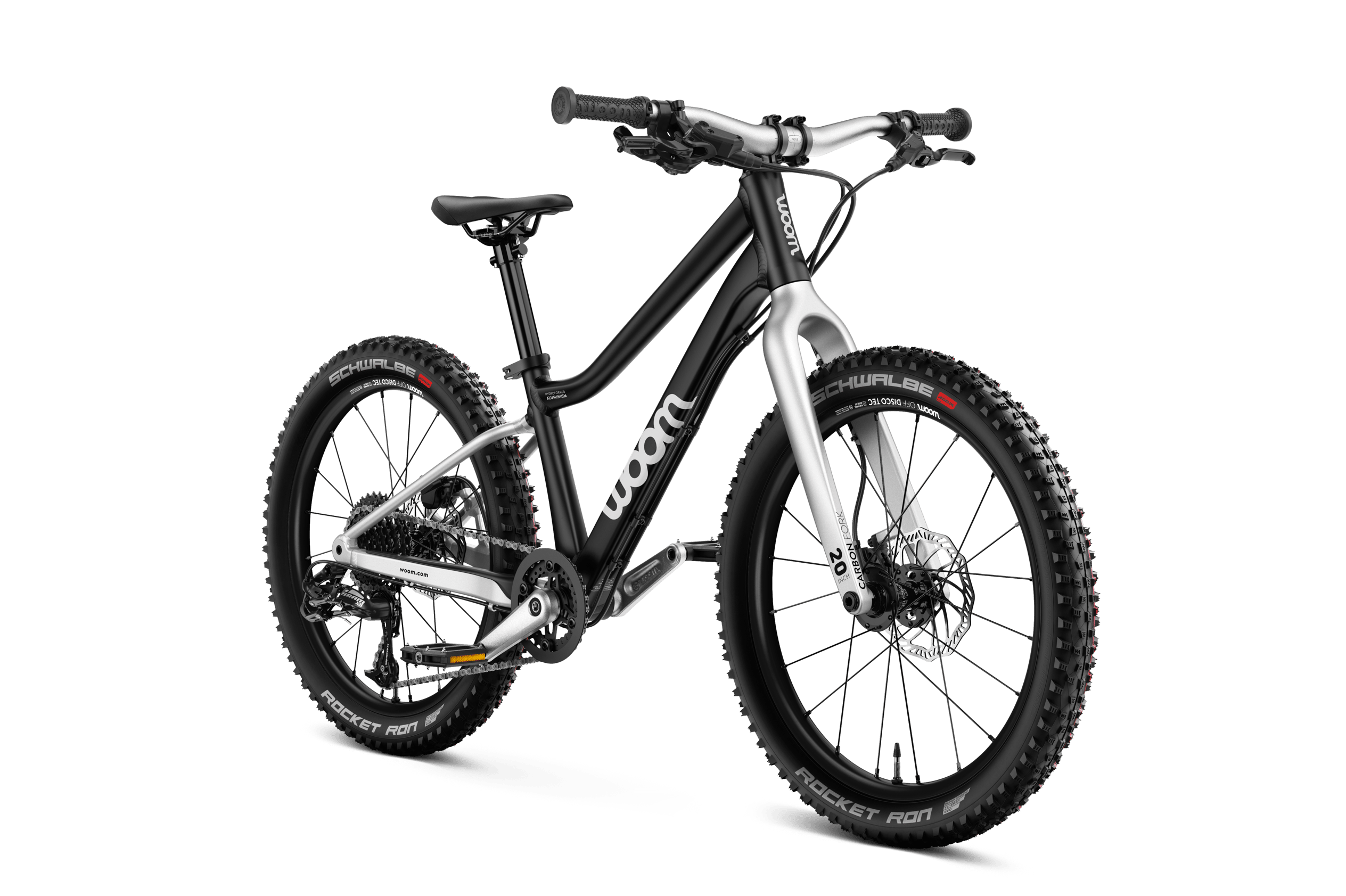 Vue latérale de face du VTT enfant woom OFF 4 pour les enfants à partir de six ans.