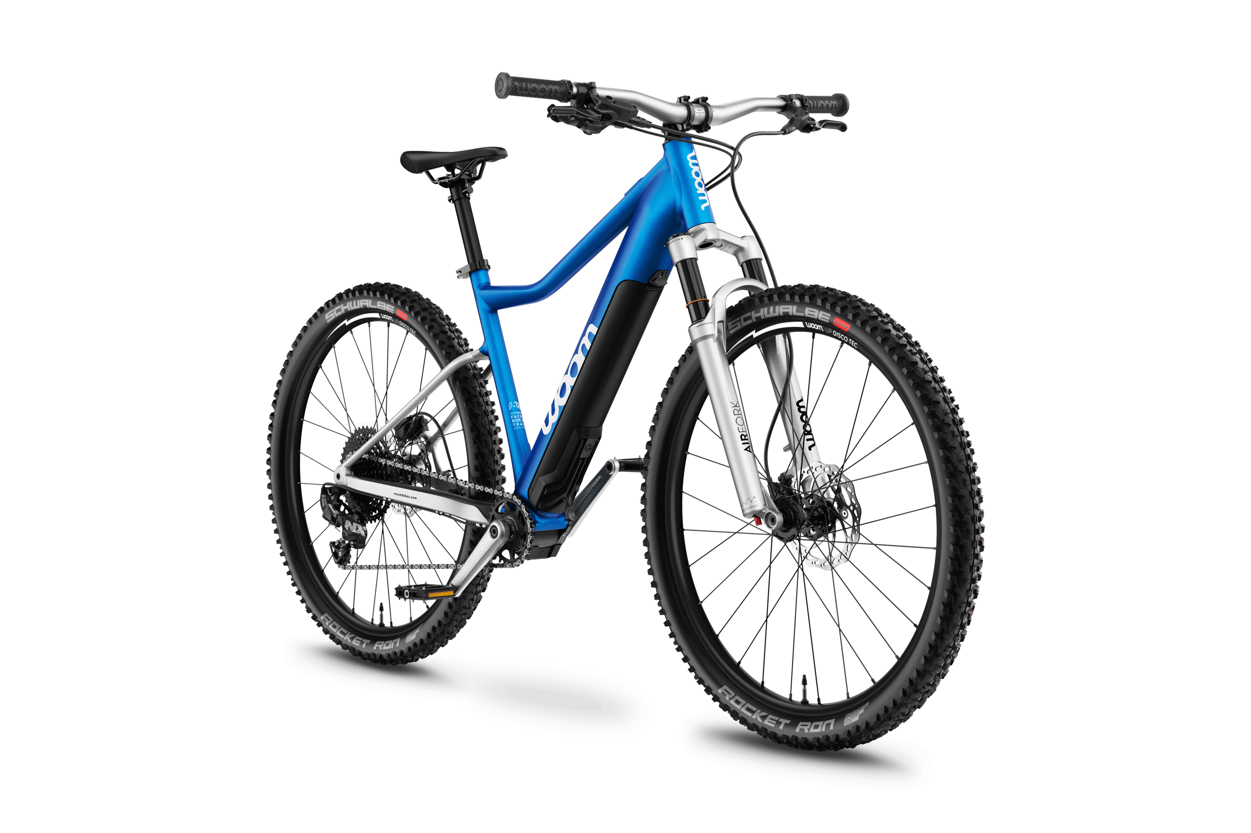 Vue de côté du VTT électrique woom UP 6 couleur electric blue pour les enfants à partir de dix ans.