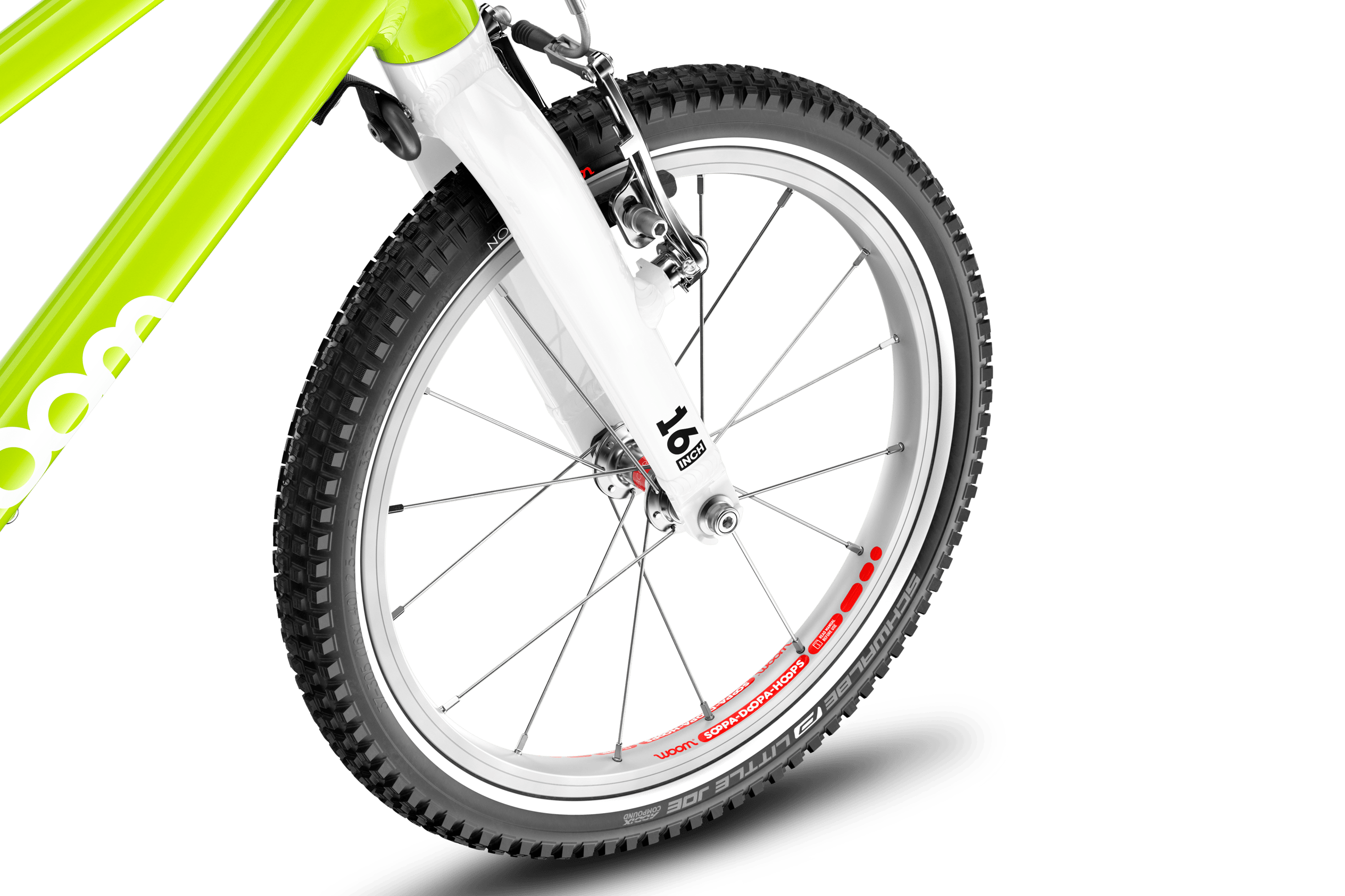 Detailed view of the front 16″ wheel on the woom ORIGINAL 3 AUTOMAGIC children's bike.