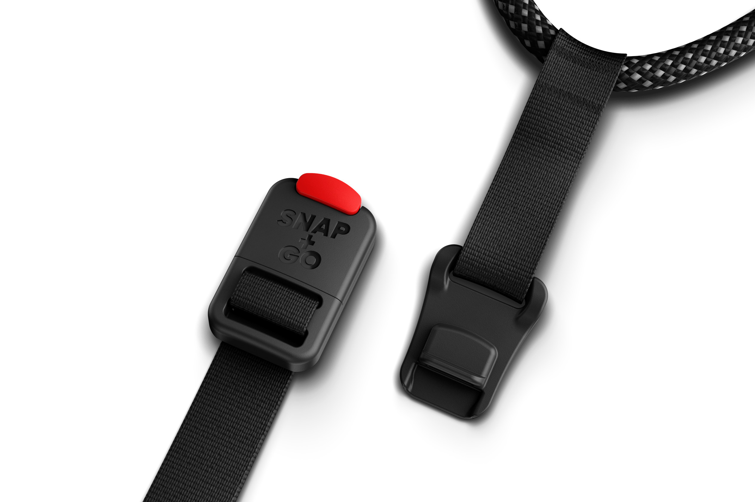 Detailansicht des Magnetverschlusses am READY Kinderfahrradhelm von woom