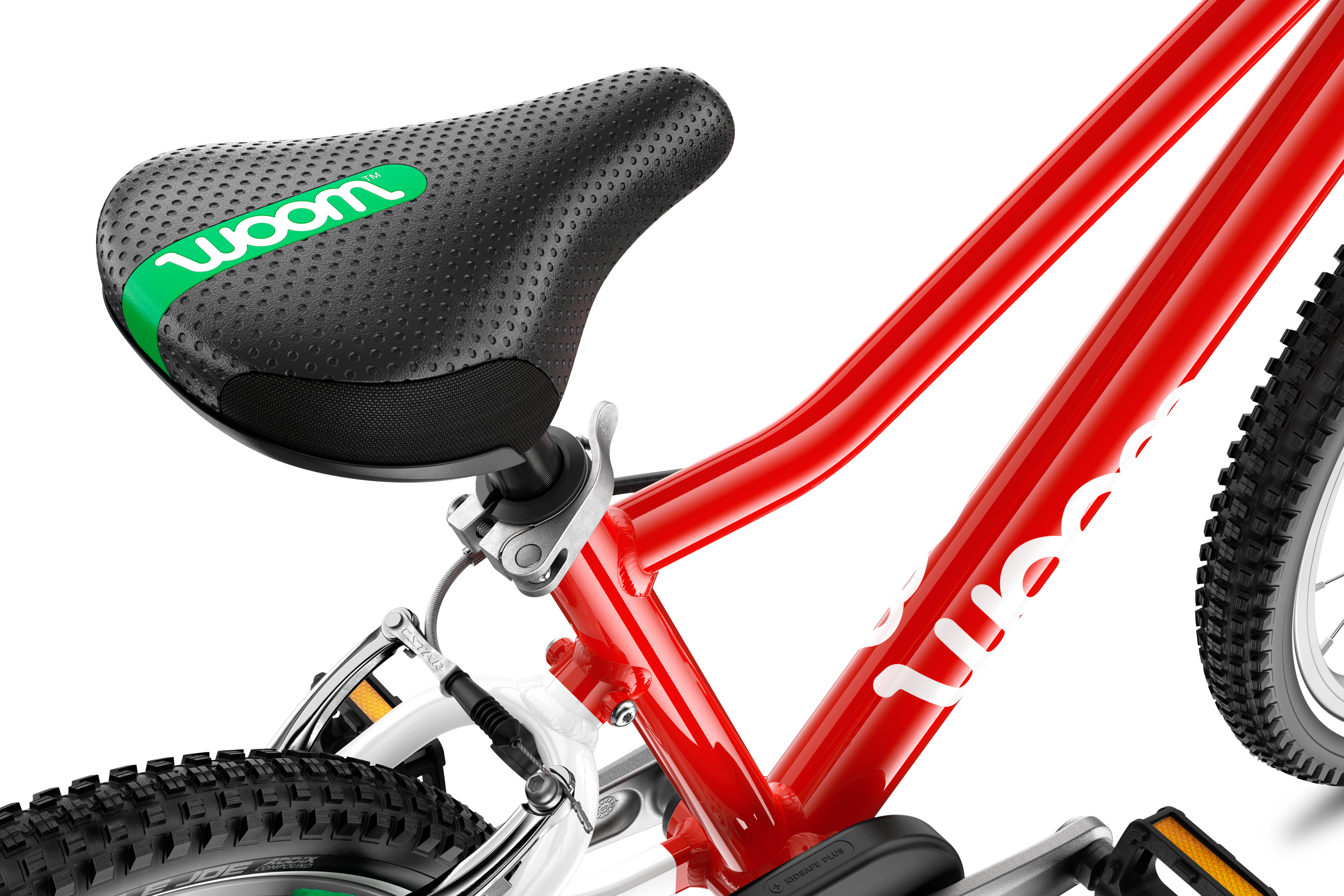 5025070101032-saddle.png